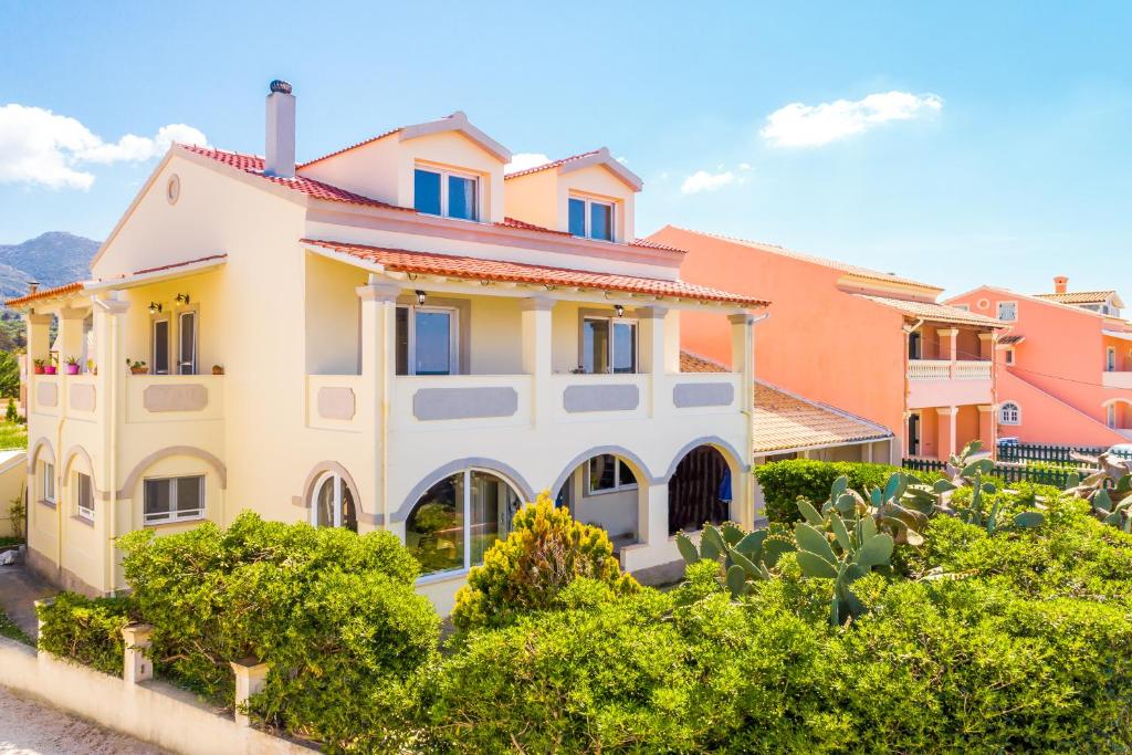 Dream Beach House photo 2