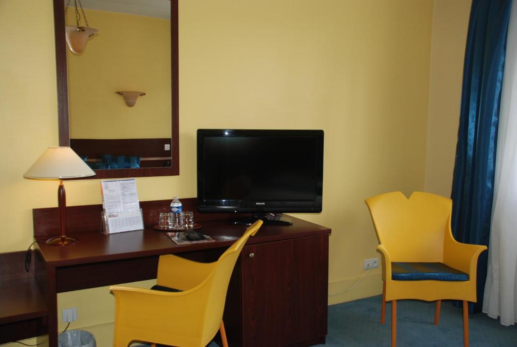 The Originals City, Hôtel Cathédrale, Lisieux (Inter-Hotel) photo 3
