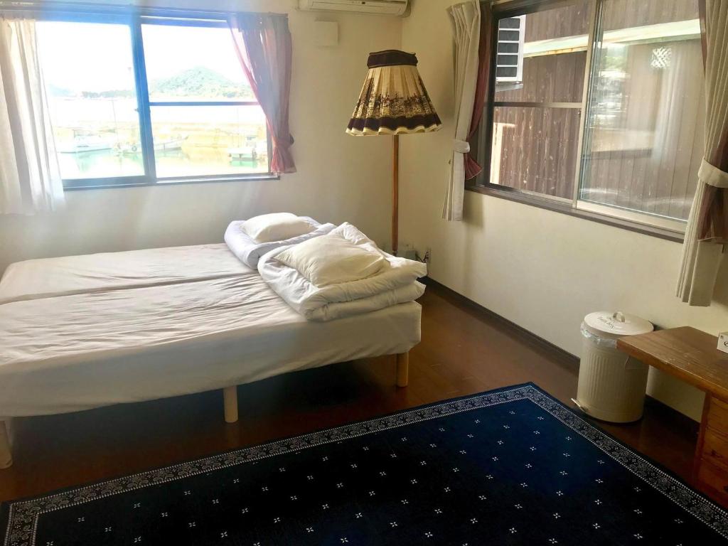 Naoshima Backpackers Guesthouse photo 4