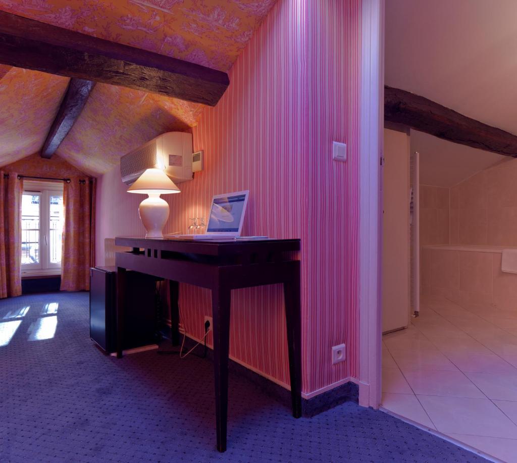Двухместный (Классический двухместный номер с 1 кроватью), Hôtel Beaubourg