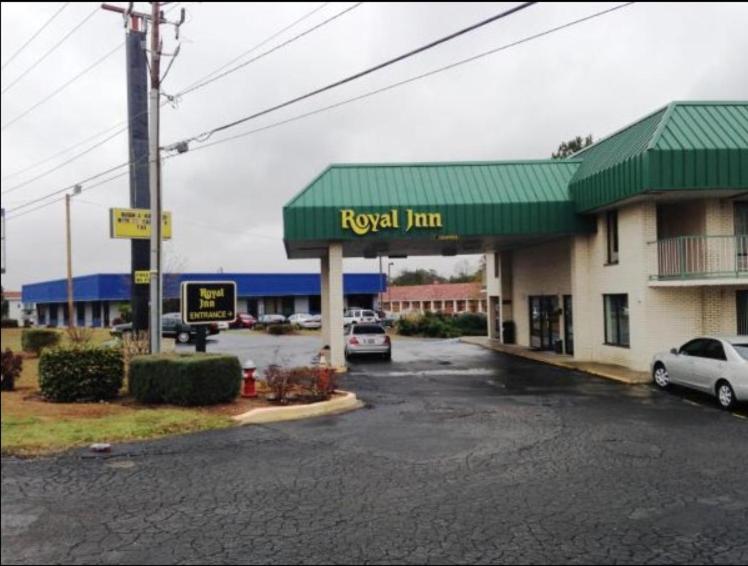 Royal Inn Columbia/Fort Jackson image