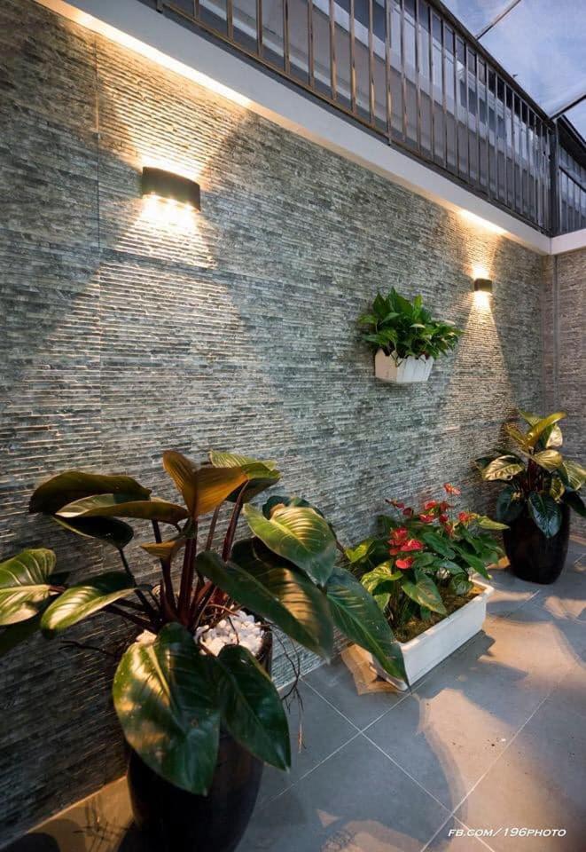 Tropical Villa Halong