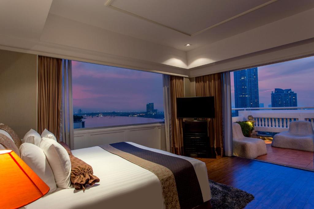 Сьюит (Президентский люкс с 2 спальнями), Отель Ramada Plaza Bangkok Menam Riverside