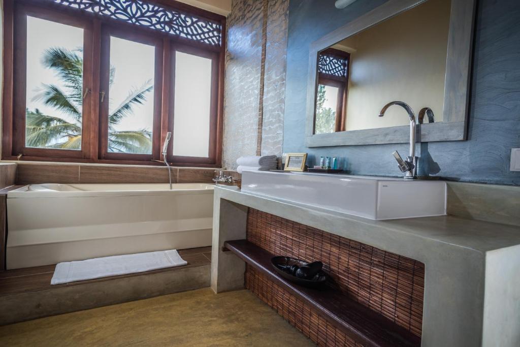Двухместный (Номер Делюкс с балконом и видом на горы), Galavilla Boutique Hotel & Spa