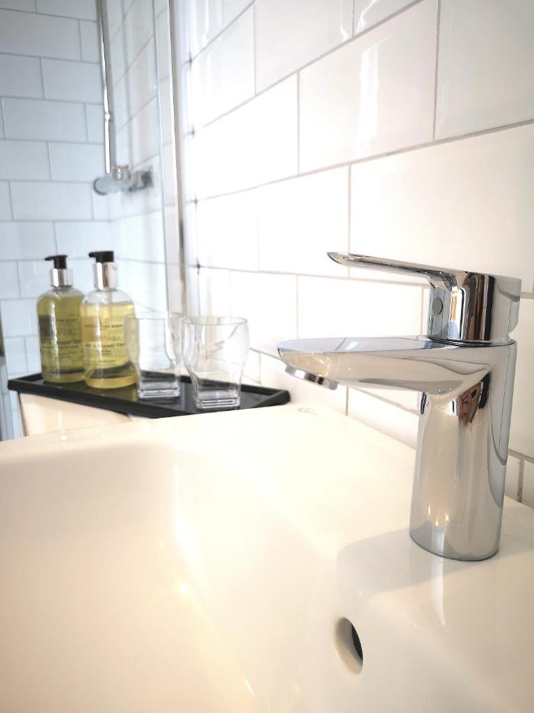 Mode Hotel Lytham - Tap to explore photos