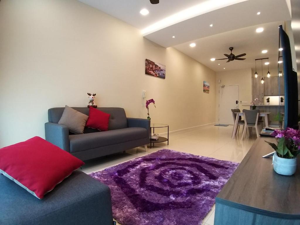 Southville Stay 2 @ Savanna Executive Suite
