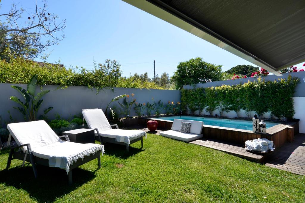 Estoril Garden Villa - 4Bedroom private pool - CheckinHome photo 1