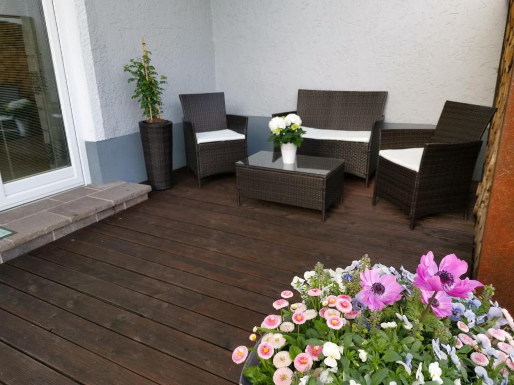 Blick auf Ehrenberg photo 3