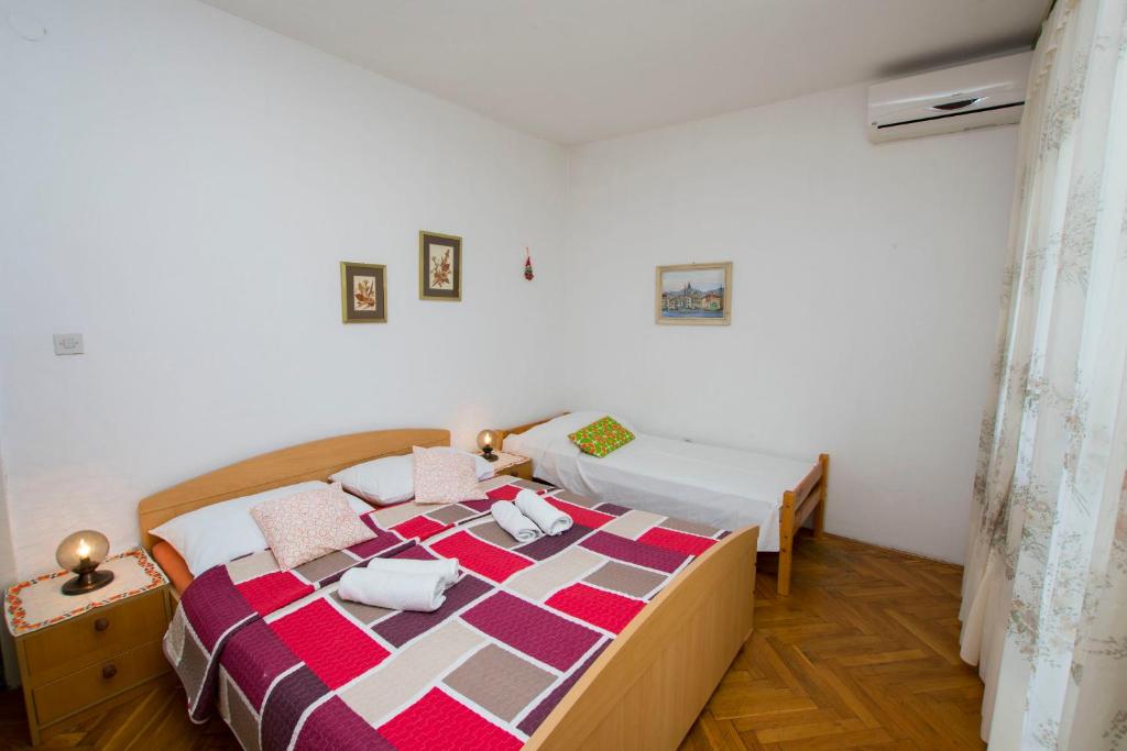 Apartment Zlatko photo 4