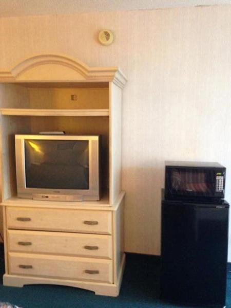 Royal Inn Columbia/Fort Jackson photo 3