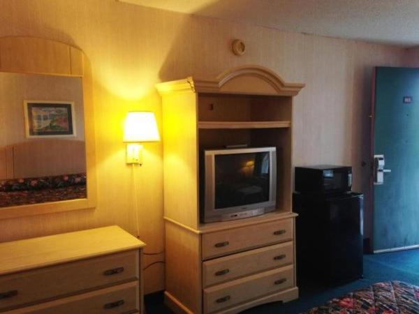 Royal Inn Columbia/Fort Jackson photo 4