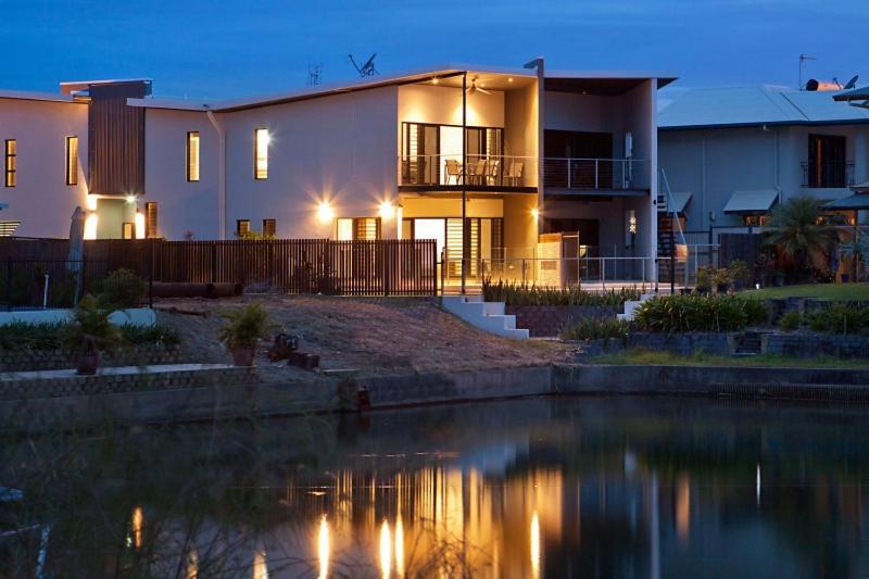 Marina Views Townhouse photo 2