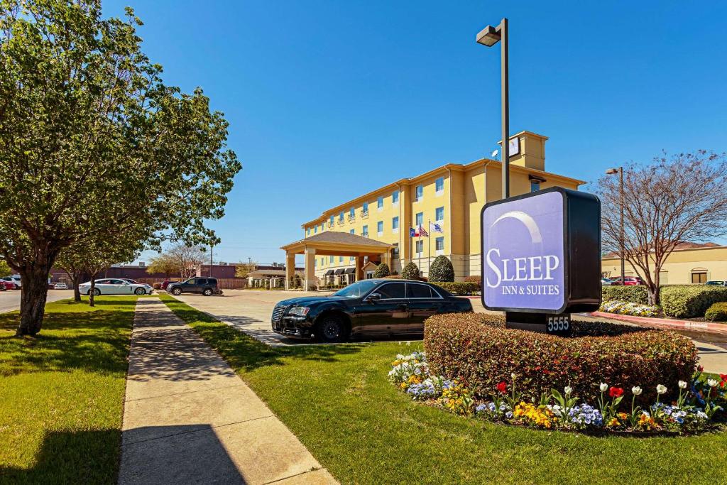 Sleep Inn & Suites Tyler South image
