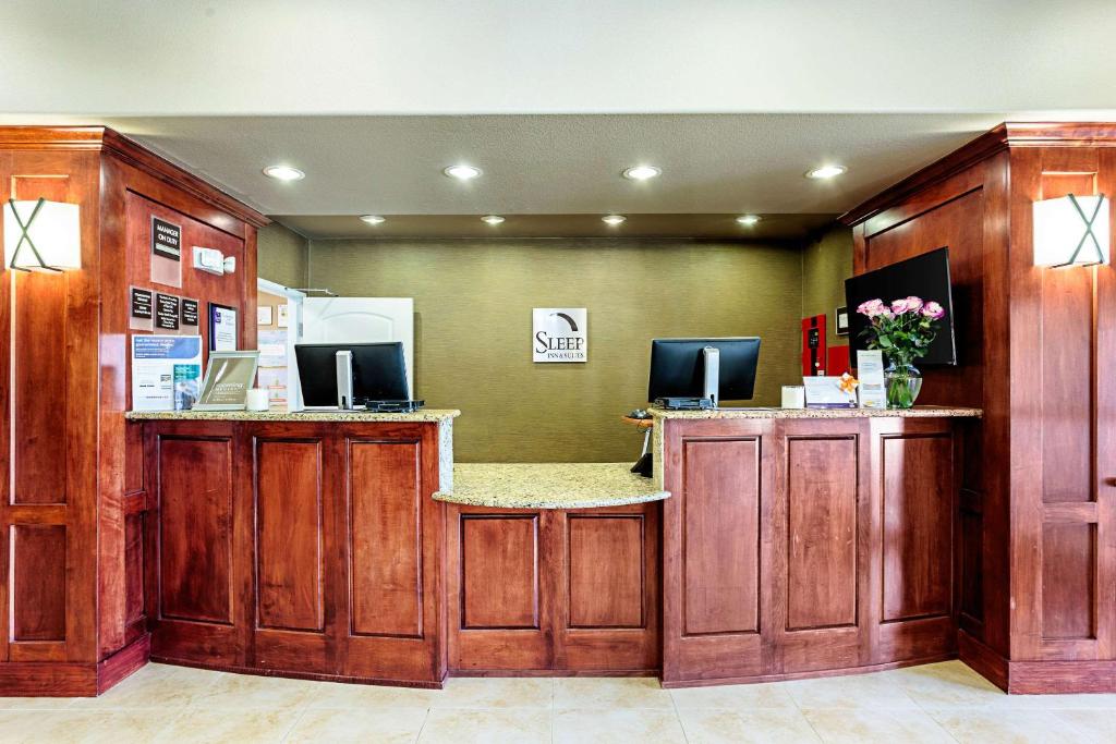 Sleep Inn & Suites Tyler photo 2
