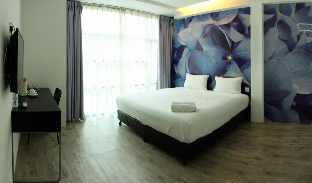 Двухместный (Двухместный номер Делюкс с 1 кроватью), V Garden Hotel