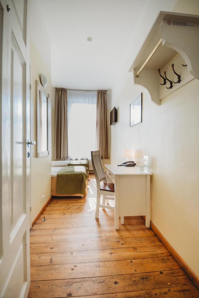Двухместный (Двухместный номер с 2 отдельными кроватями), Economy Hotel