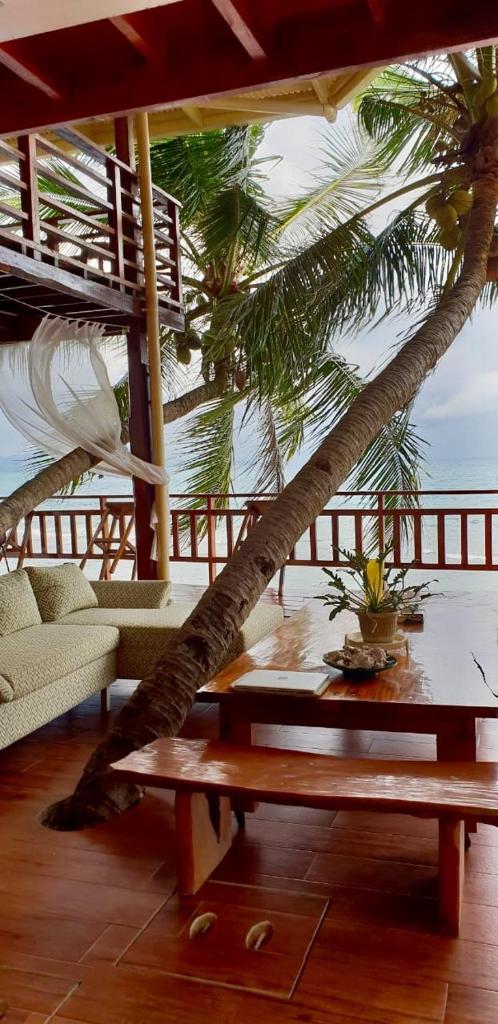 Villa Naatang Bohol Beach House 1 photo 2