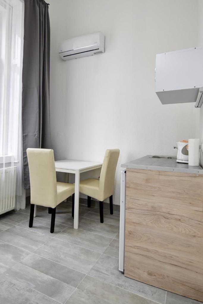 Апартаменты (Апартаменты Делюкс), William's Guesthouse and Hostel