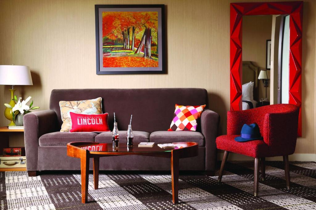 Сьюит (Полулюкс - Оборудован для гостей с ограниченными физическими возможностями), Hotel Lincoln, part of JdV by Hyatt
