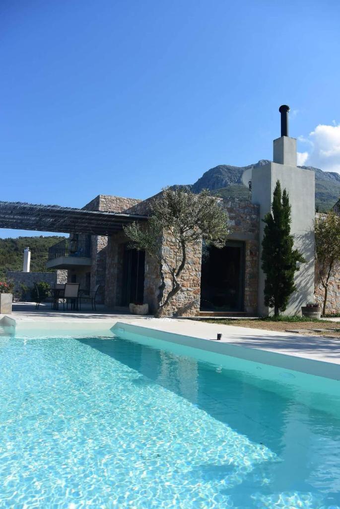Villa Lithos