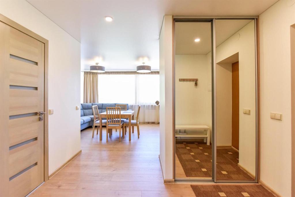 Crystal Apartment photo 2