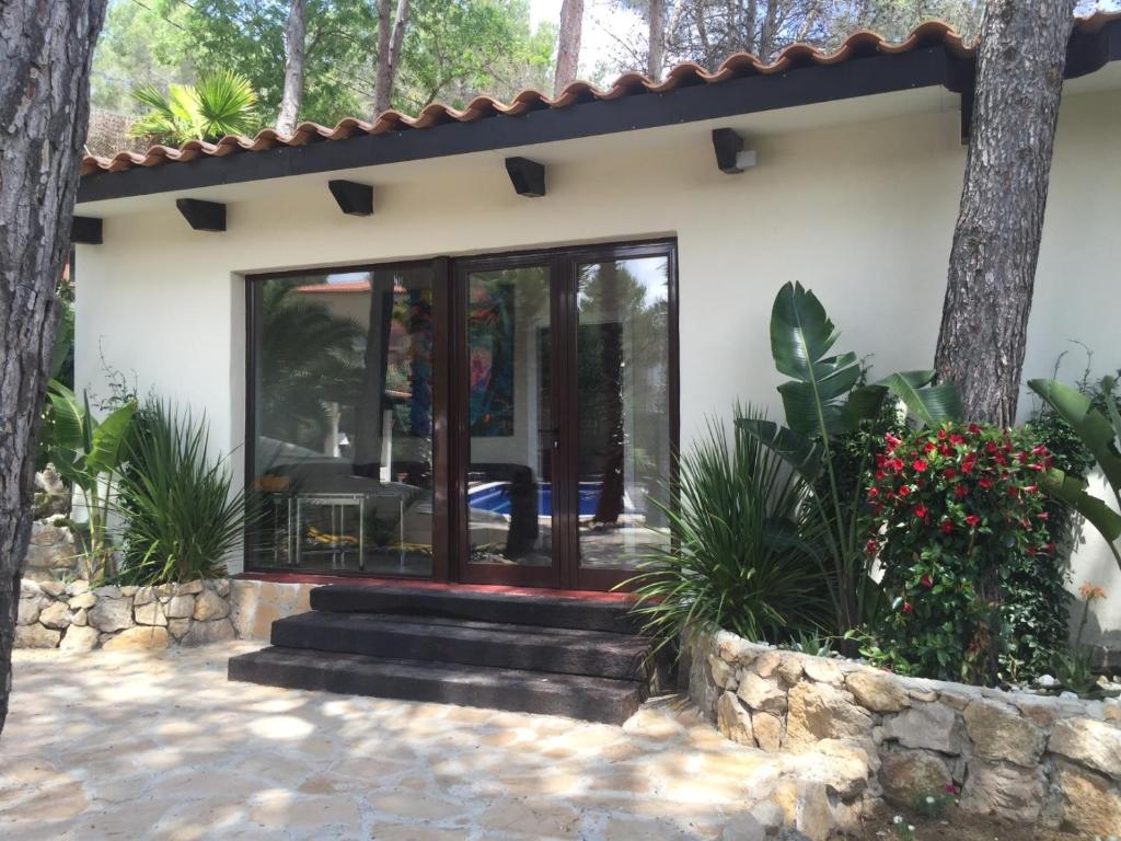 Villa Palmera, paradise near Barcelona, luxurious villa, comfortably sleeping 22 photo 2
