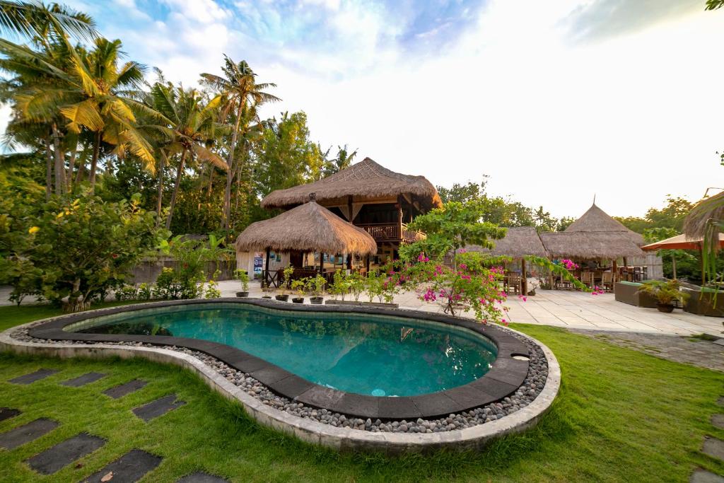Ceningan Resort - Tap to explore photos