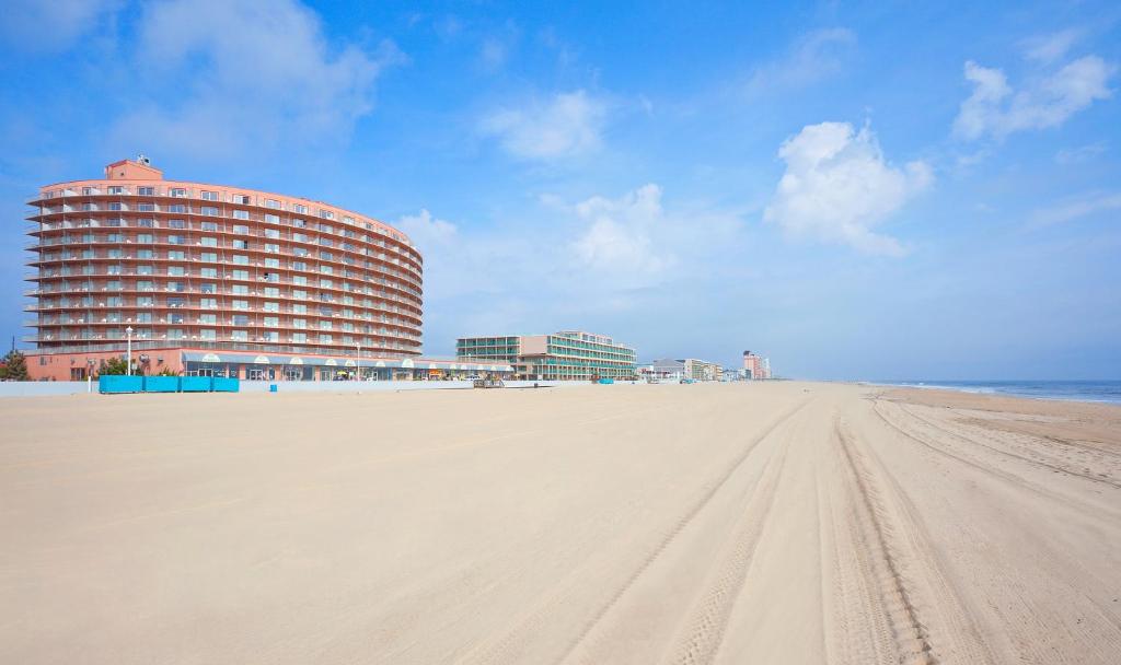 Grand Hotel Ocean City Oceanfront photo 1