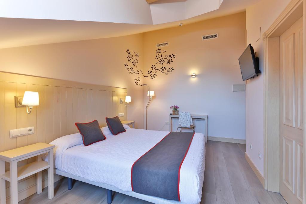 Hostal La Chata by Vivere Stays photo 1