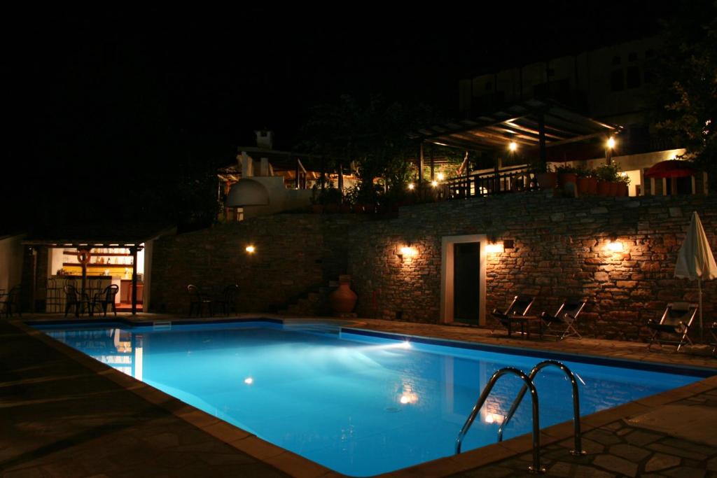 Hotel Vrionis photo 1