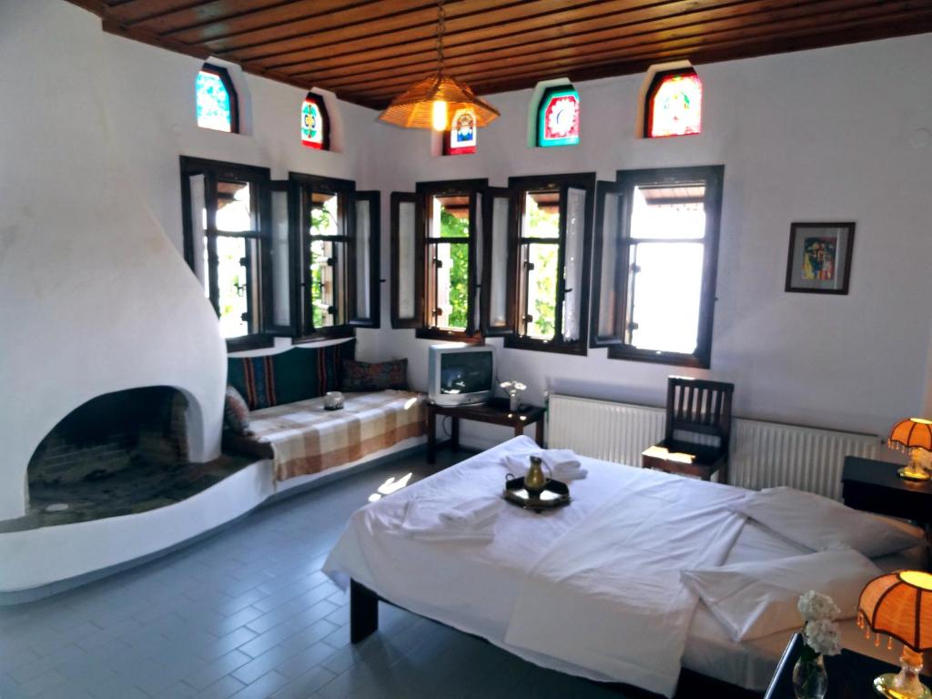 Hotel Vrionis photo 3