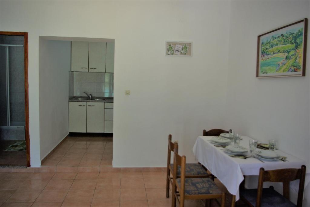 Romantic Apartment In Nature photo 4