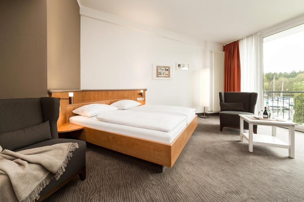 Двухместный (Улучшенный двухместный номер с 1 кроватью), Hotel Spree Idyll
