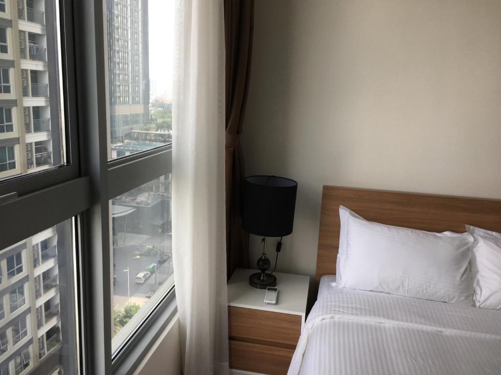 Апартаменты (Апартаменты с 2 спальнями), Capitalland's Service Apartment Landmark 4 Vinhomes