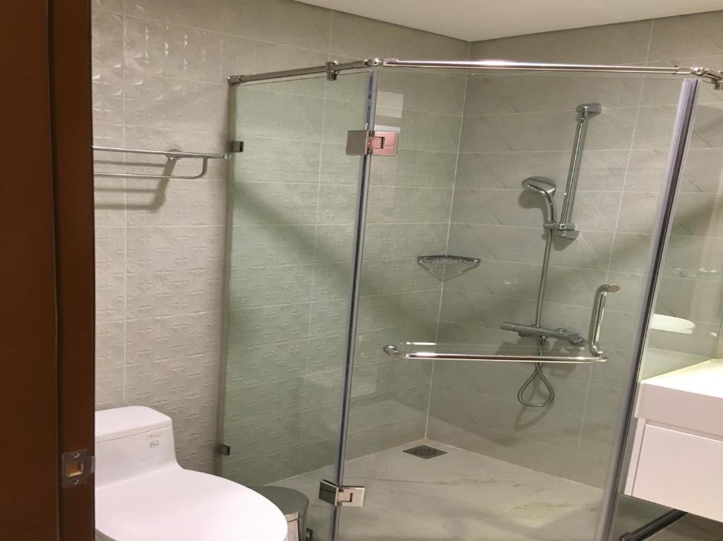 Апартаменты (Апартаменты с 3 спальнями), Capitalland's Service Apartment Landmark 4 Vinhomes