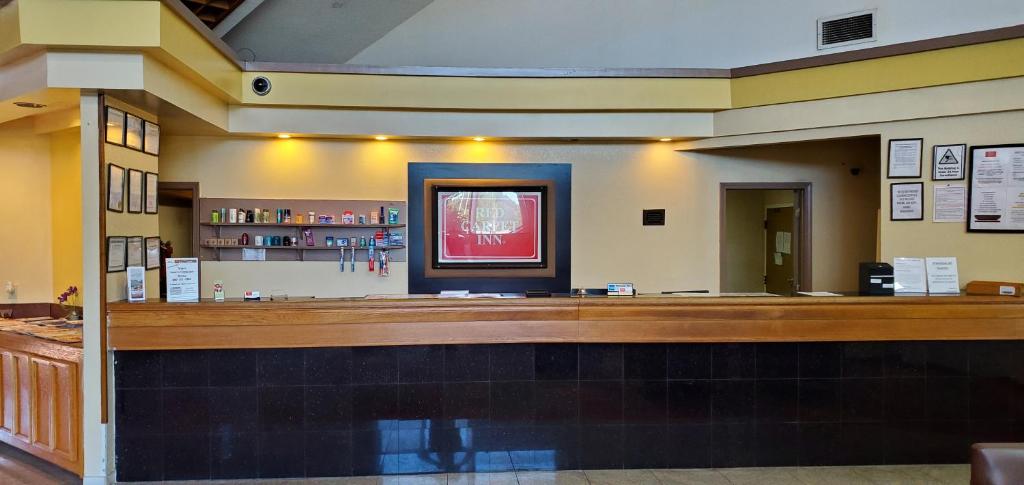 Red Carpet Inn image