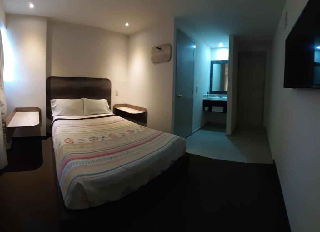 HB Express Hotel photo 1