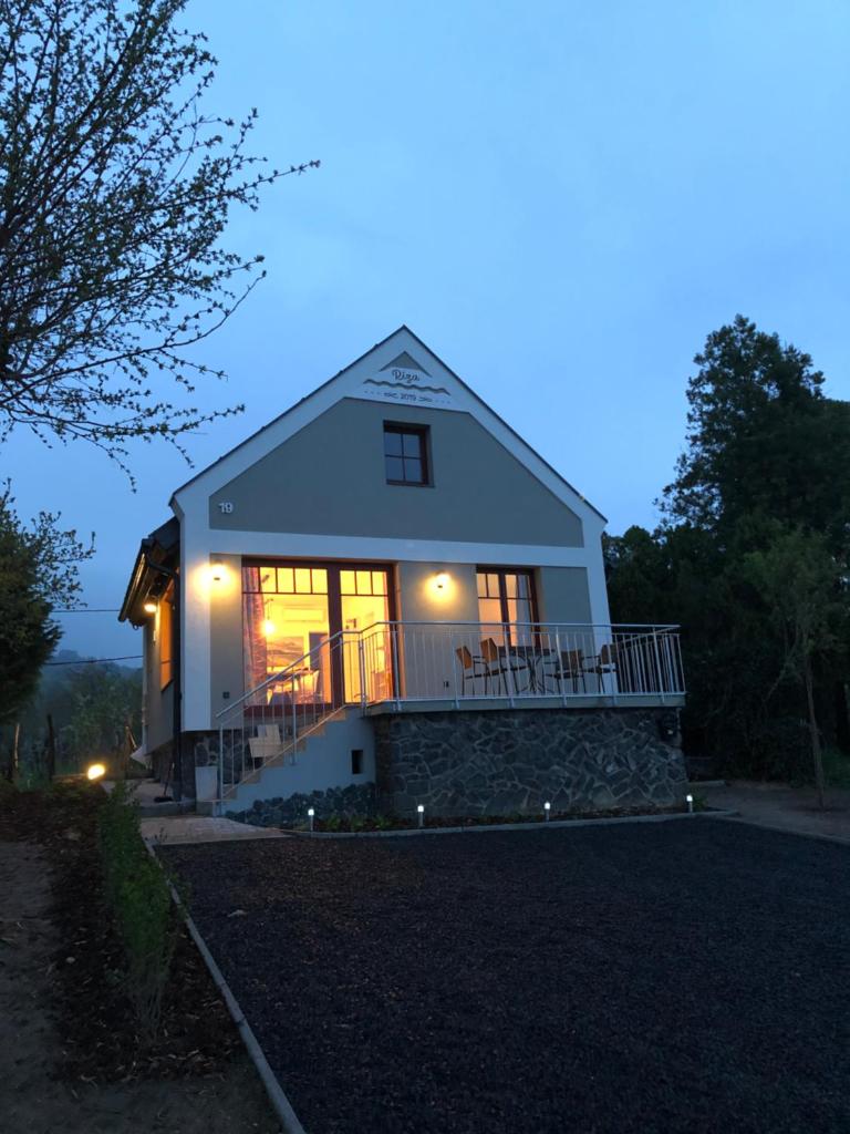 Riza villa photo 1