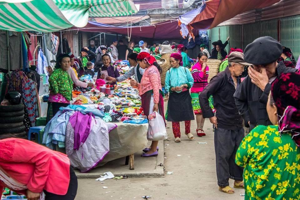 Ethnic House Lounge bar & hostel