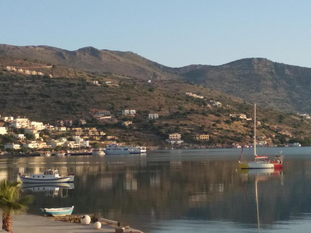 Marilena Seaside House photo 3