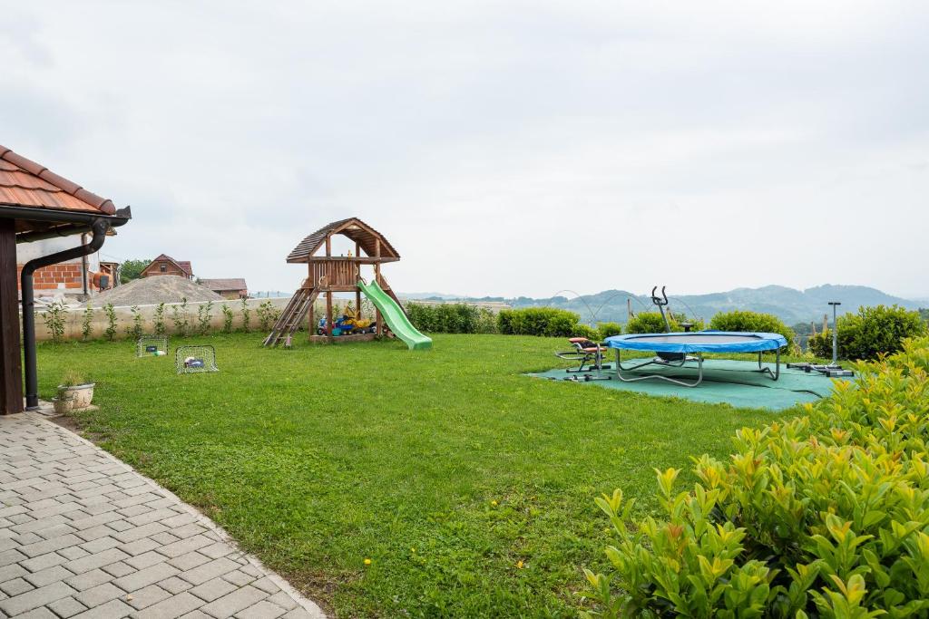 Wineyard getaway house photo 2