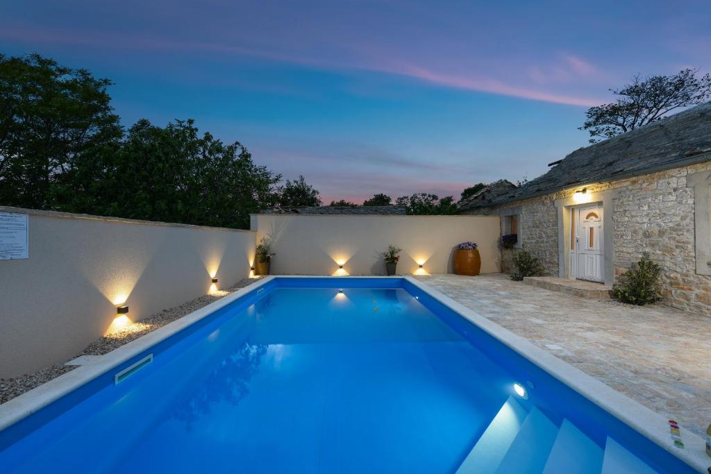 Villa Mandarin photo 1