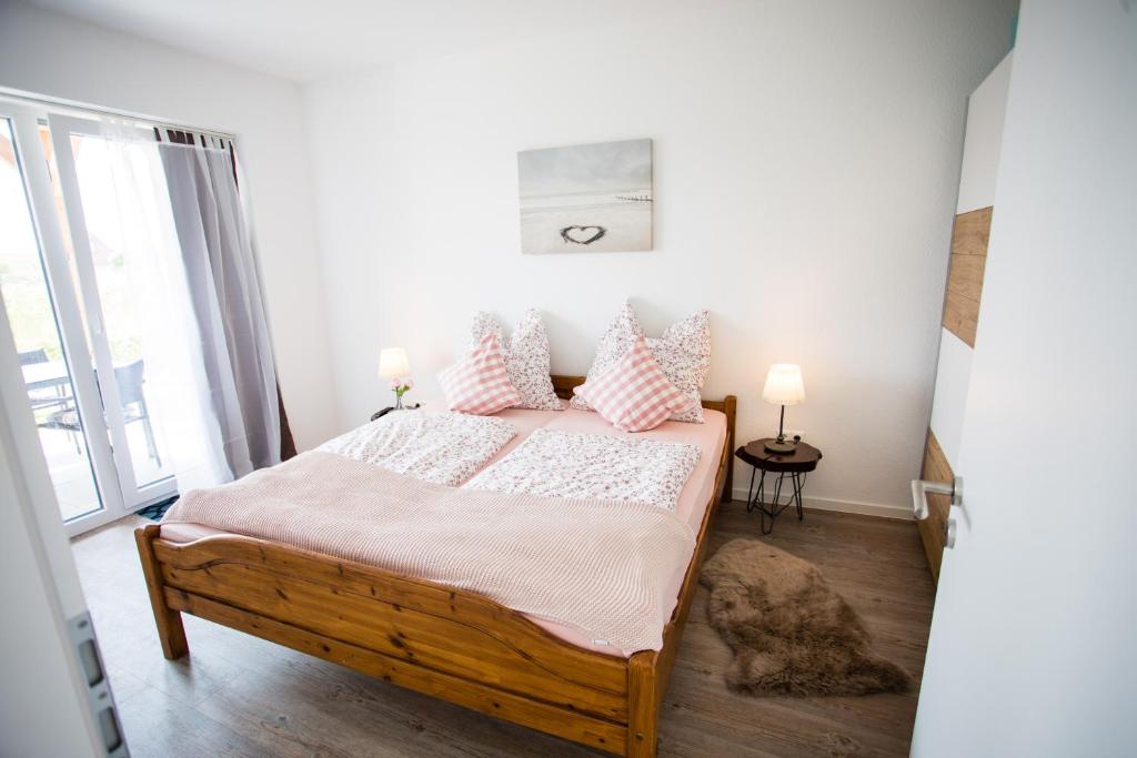 Strandchalet Elmo I in Wremen photo 1