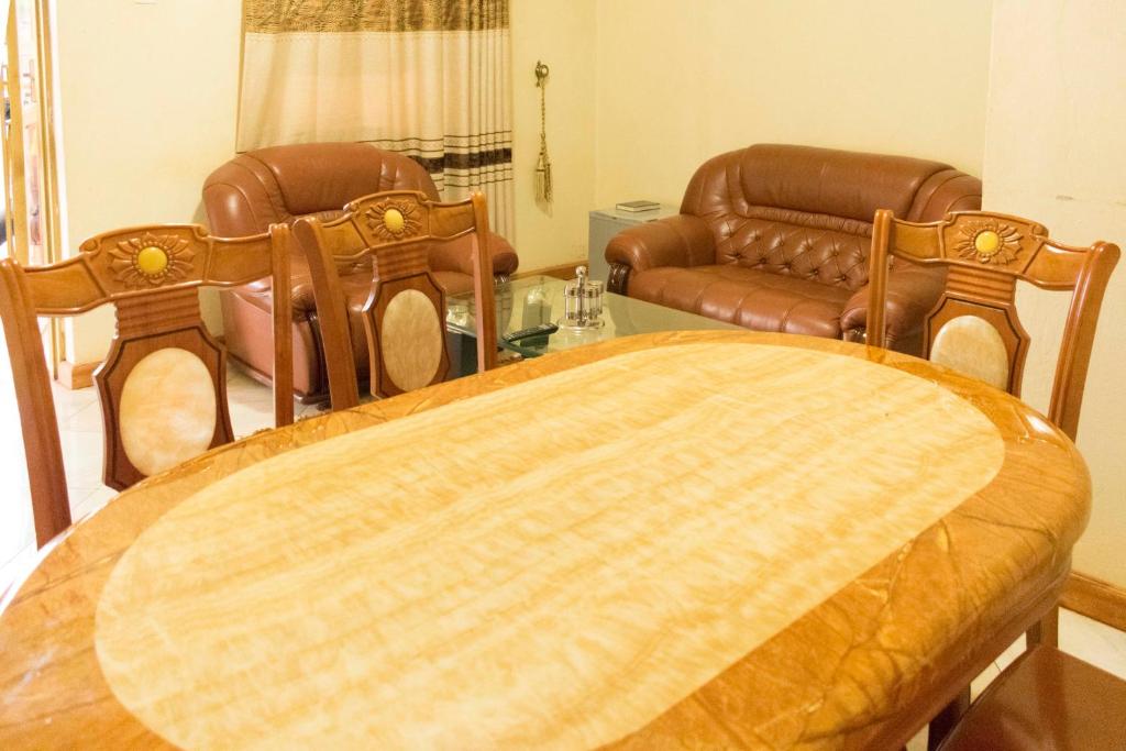 Capricon Executive Hotel Kabale photo 4