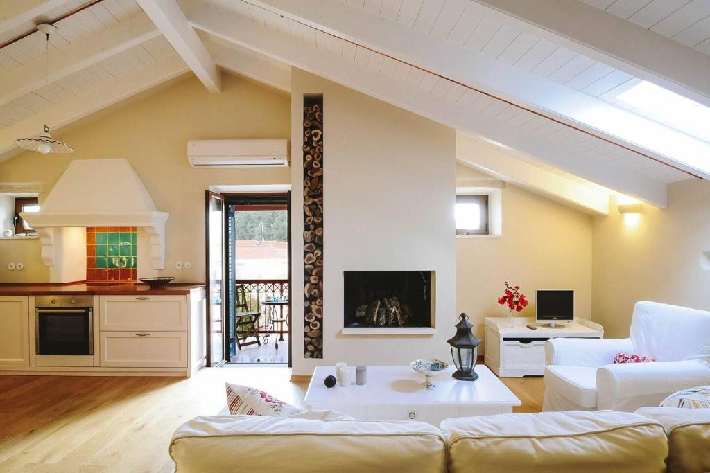 Nafsika Apartment by PaxosRetreats photo 4