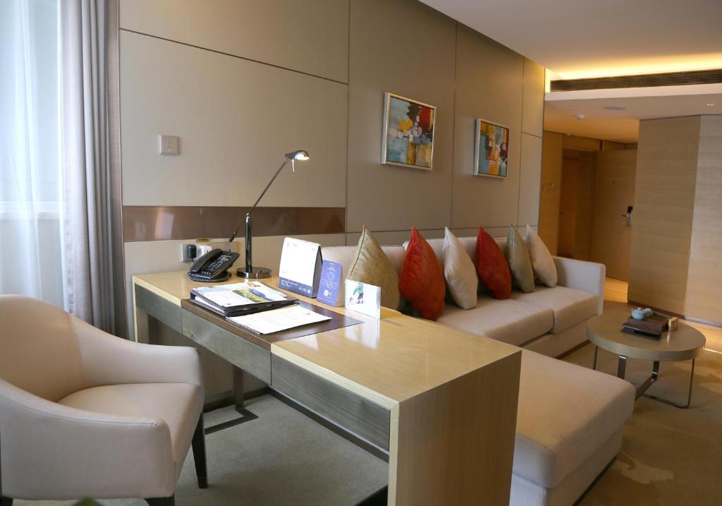 Сьюит (Стандартный люкс с видом на город), Grand Metropark Hotel Beijing
