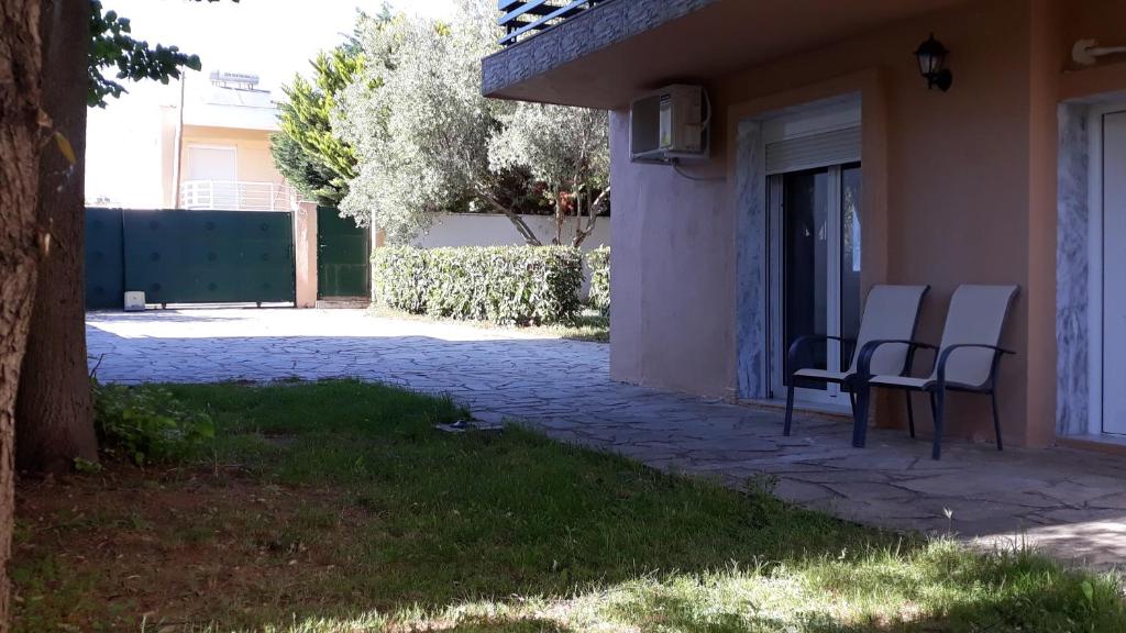 Tassos2 photo 1