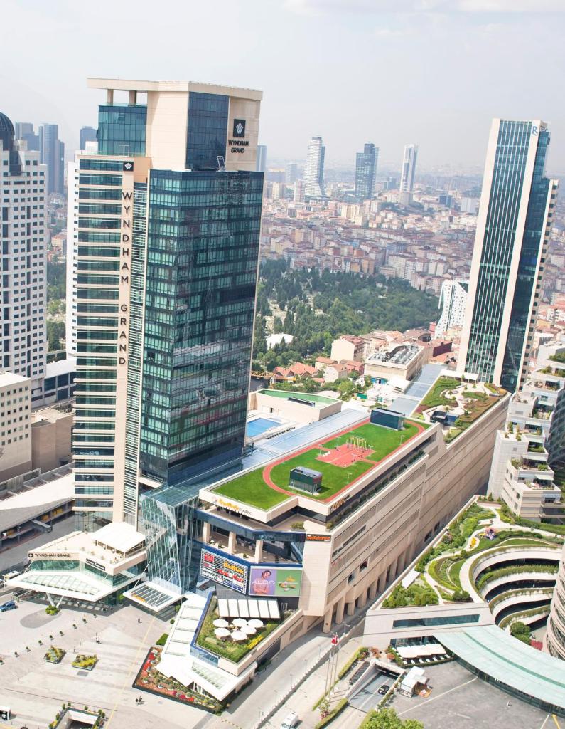 Wyndham Grand Istanbul Levent photo 2