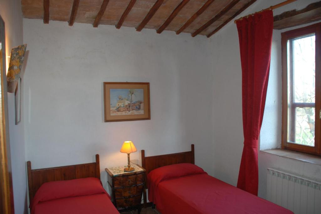 Silence and relaxation in the woods of Umbria photo 1