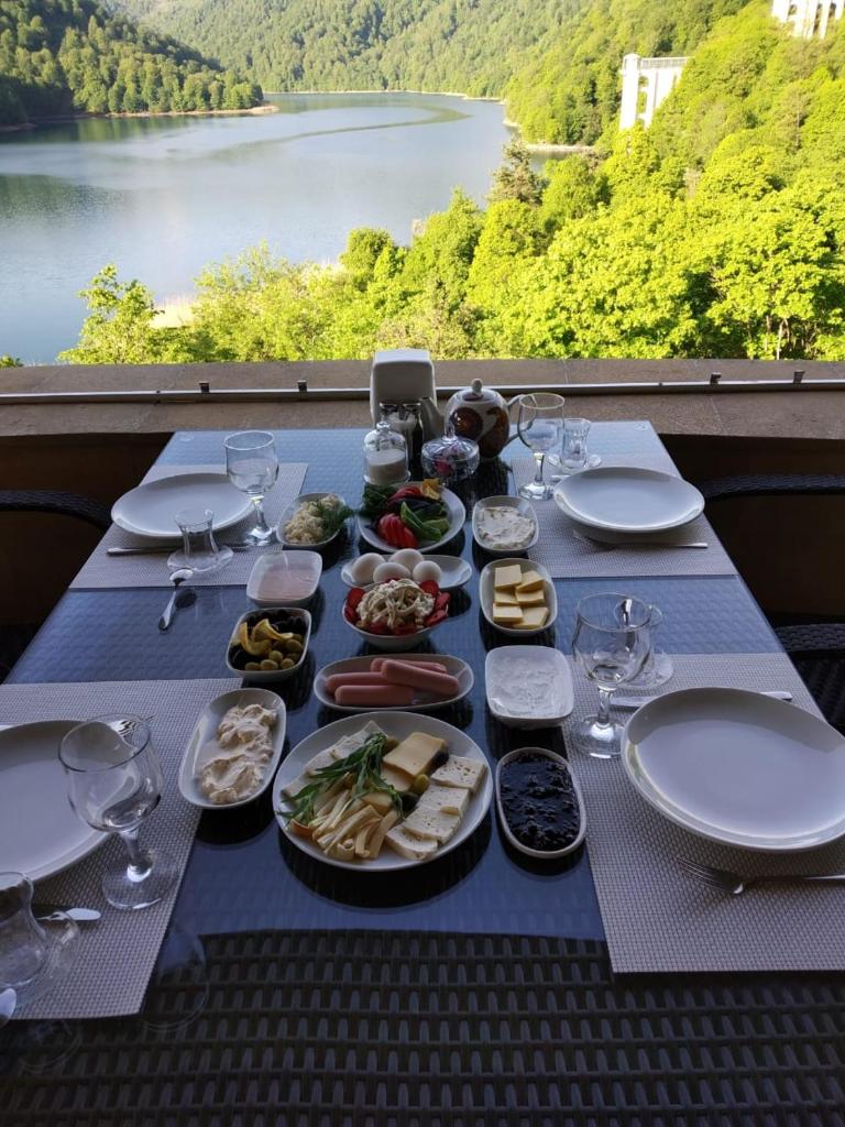 Goy Gol Lake Resort photo 1